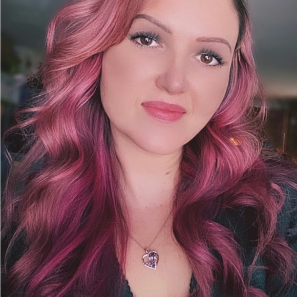 Welcome to my closet! - Picture 2 of 2